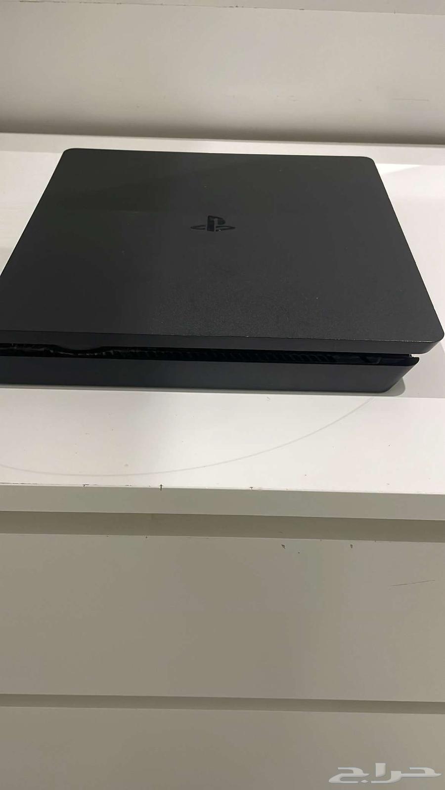 سوني 4 للبيع مع يدتين64377064060675113
