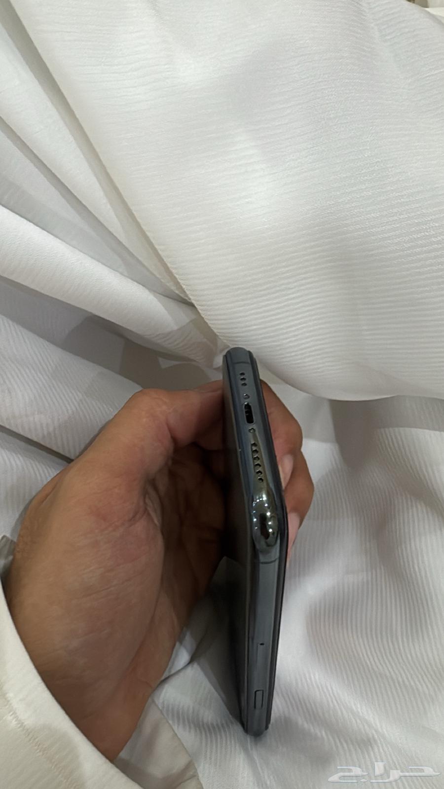 ايفون 11 برو السعه 25664375572274689112