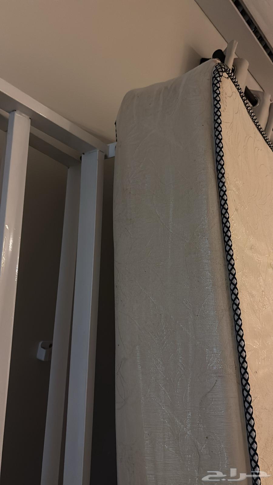 للبيع سرير مودرن حديد ابيض مقاس ملكي 180 في 20064367347400323112