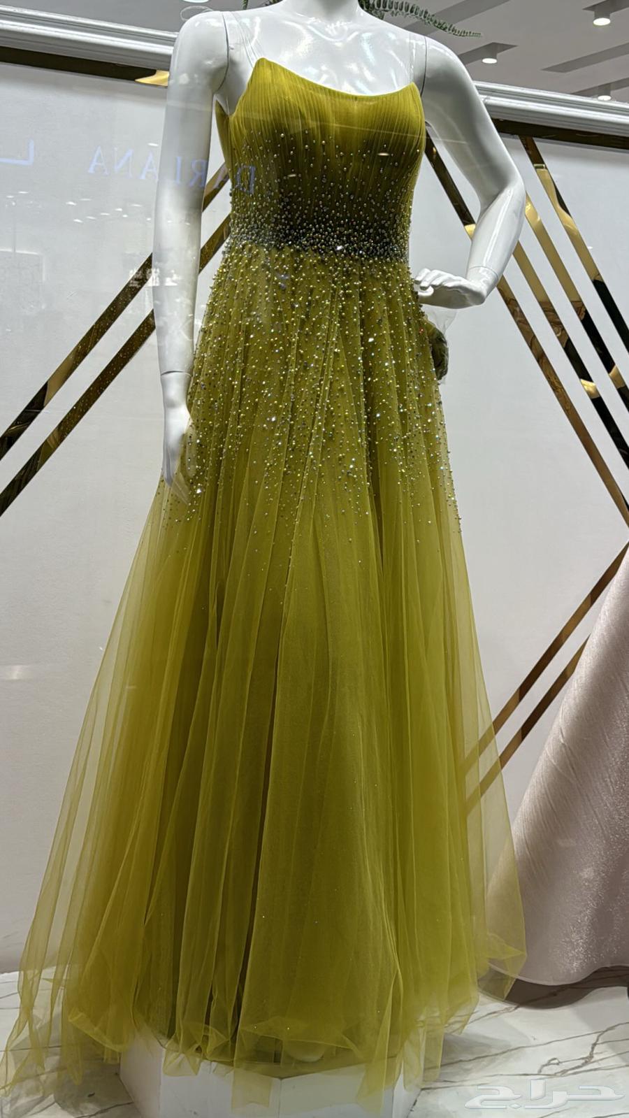 فستان للبيع64372813350786110