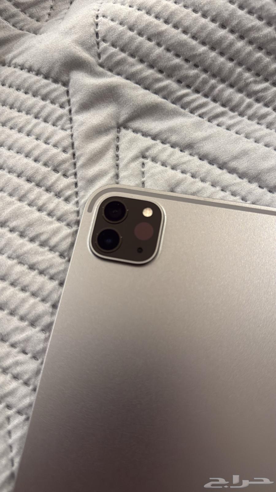 ايباد برو الجيل الرابع64376569536513113