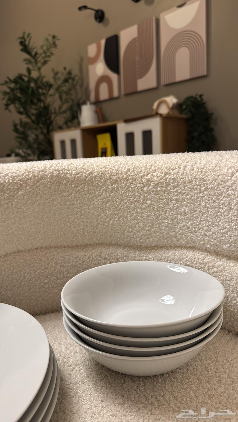 طقم مائدة فاخر من البورسلين   12 قطعة64372229456771113