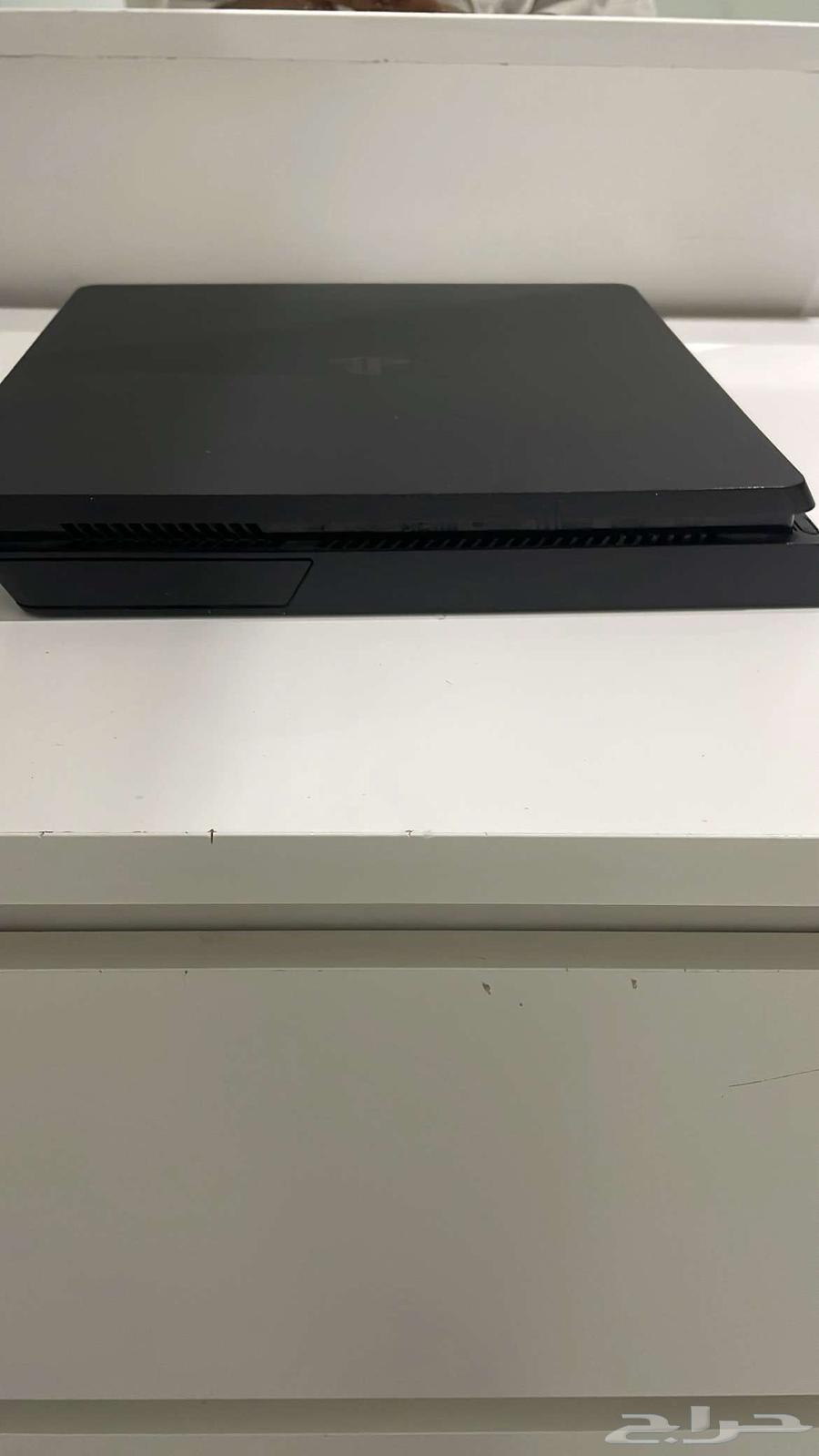 سوني 4 للبيع مع يدتين64377064060675111