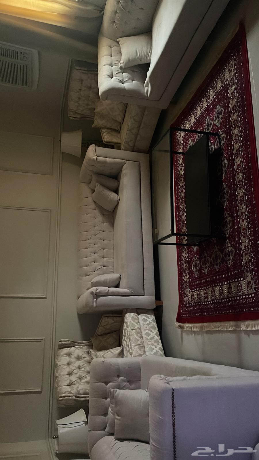 Sofa64369440162818110