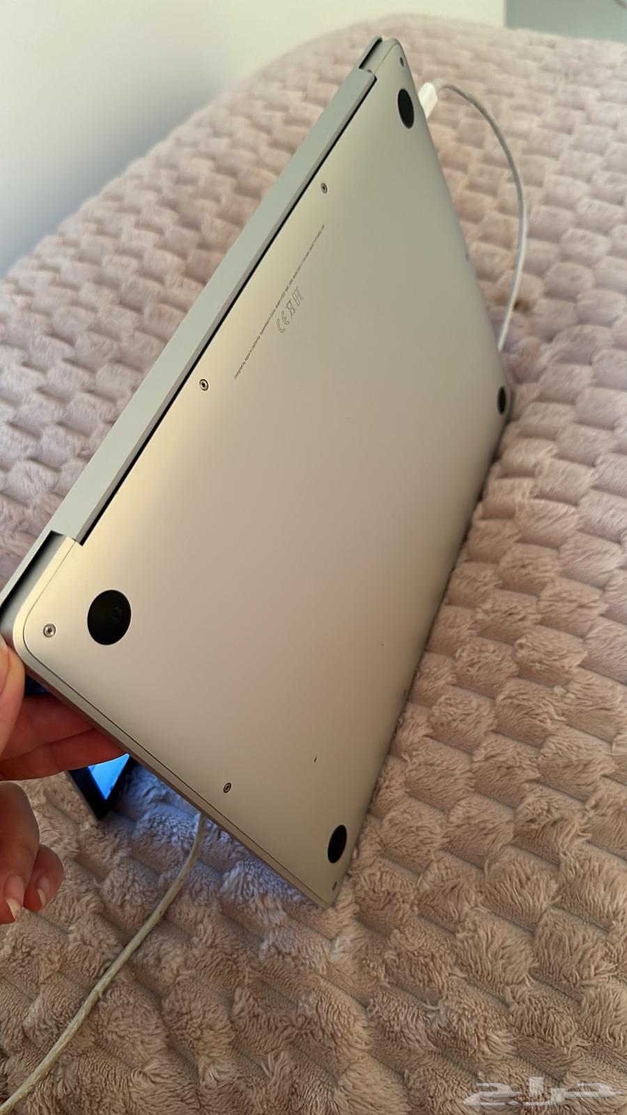 ماك بوك اير للبيع ..64367712489858113