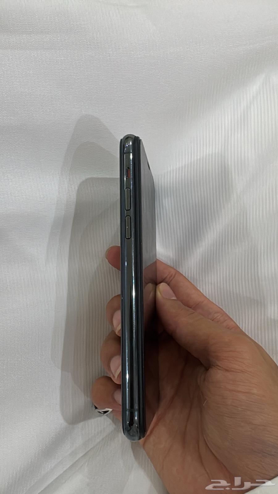 ايفون 11 برو السعه 25664375572274689113