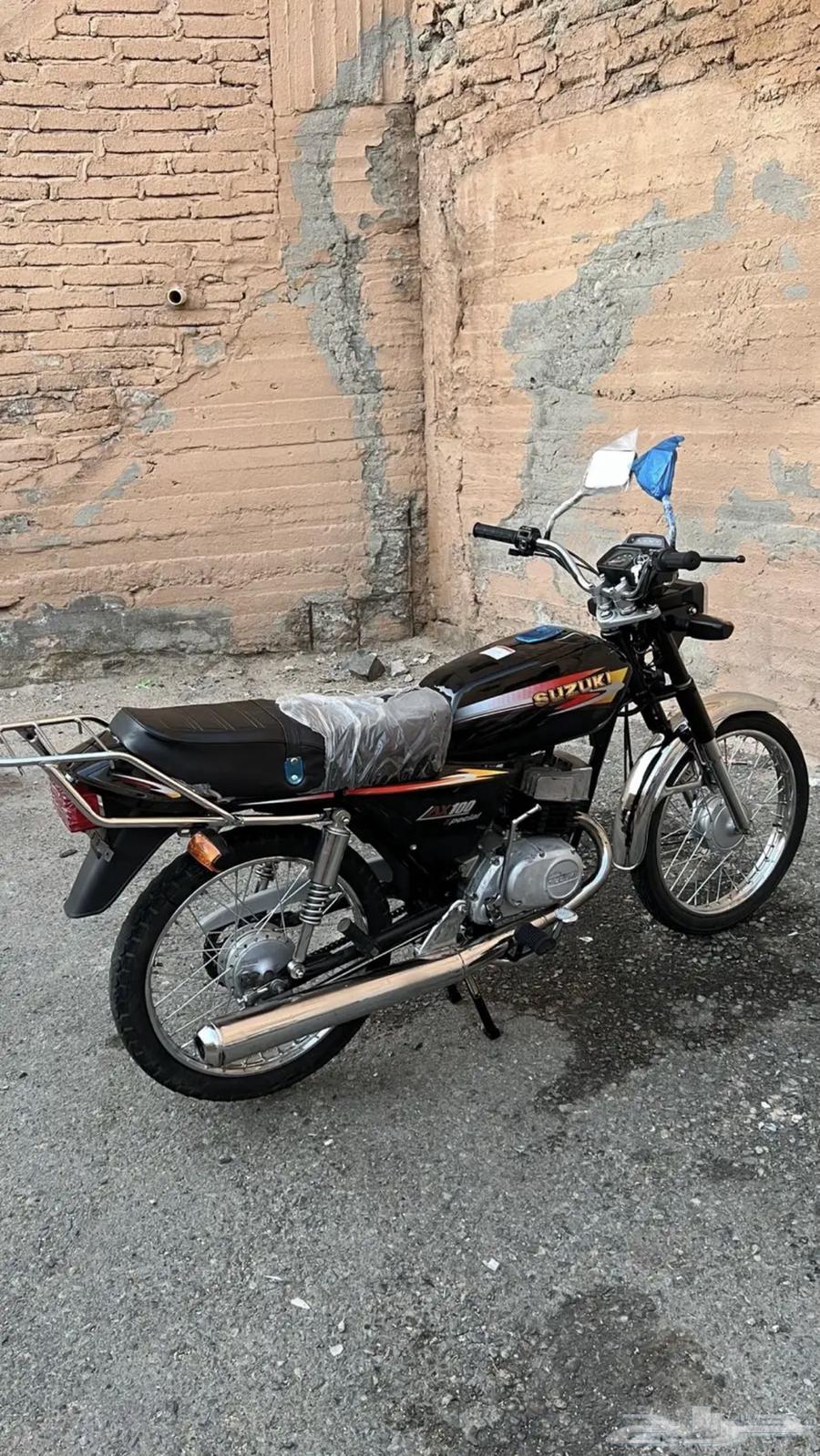 دباب سوزوكي اكس100 اسود نظيف بطاقة جمرك64513769902977110
