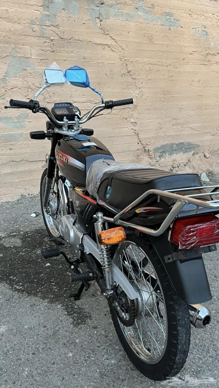 دباب سوزوكي اكس100 اسود نظيف بطاقة جمرك64513769902977111