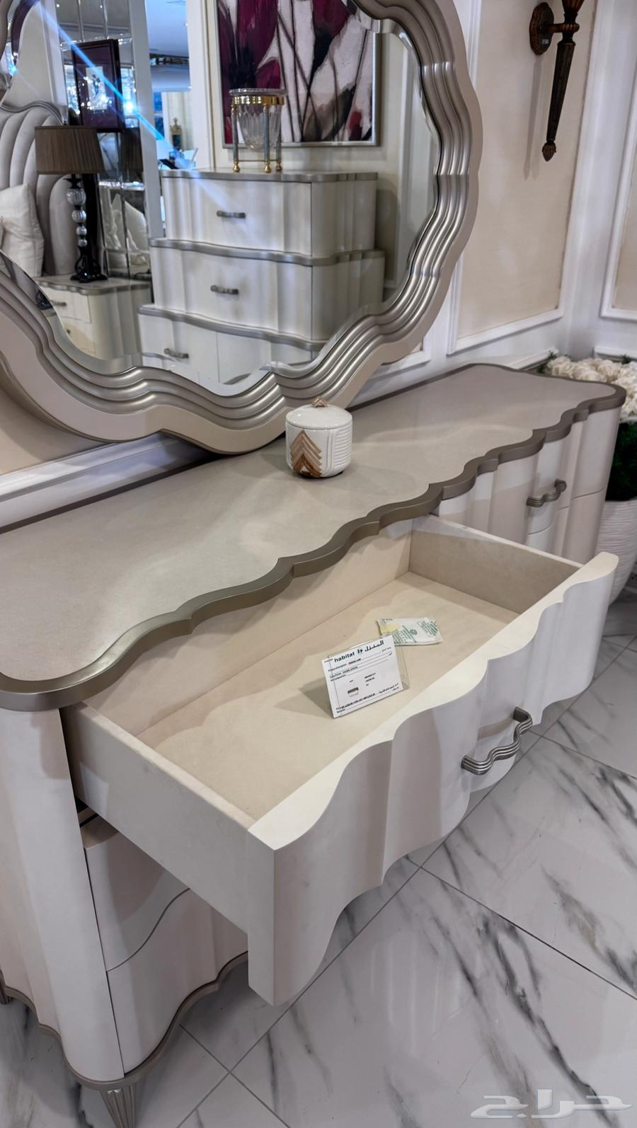 غرفه نوم من ( المنزل )  جديده في مخزن المحل64366012583809114