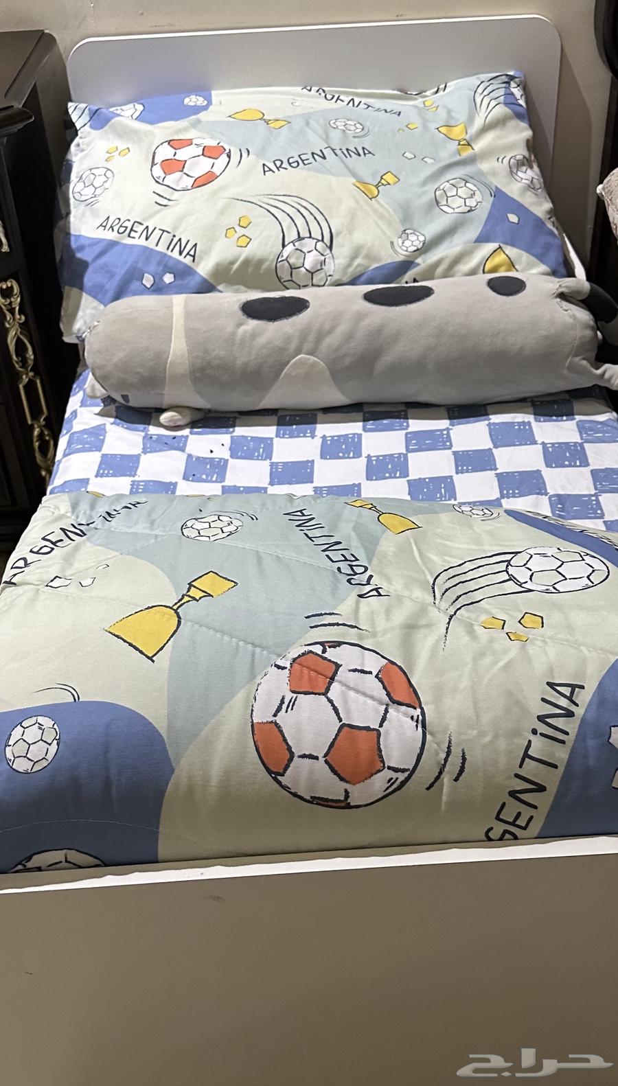 سرير من هوم بوكس64365129636354111