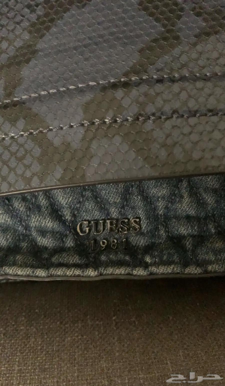 Guess brand handbag, genuine leather with chain, flawless64365821593729113