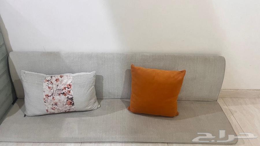 Two-bedroom room, 2 dressers, bedside table, 2 chairs, and I have a new floor seating set64367901776899111