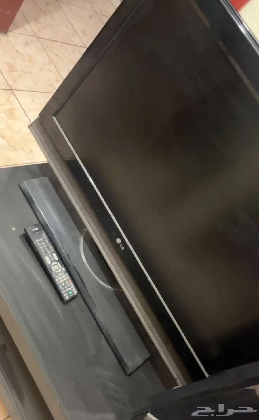 أثاث مستعمل شاشة وطاولات تلفزيون وطاولة قهوة64377754324609113