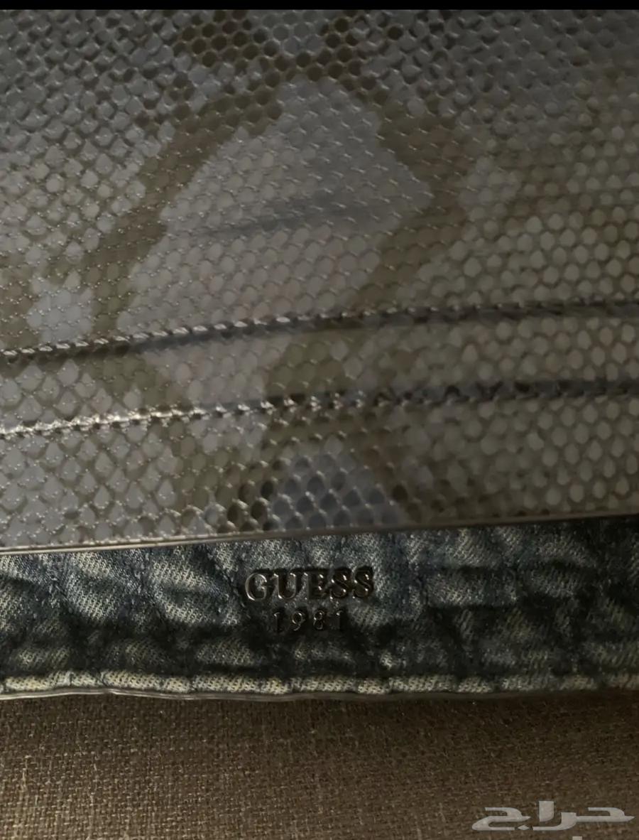 Guess brand handbag, genuine leather with chain, flawless64365821593729114