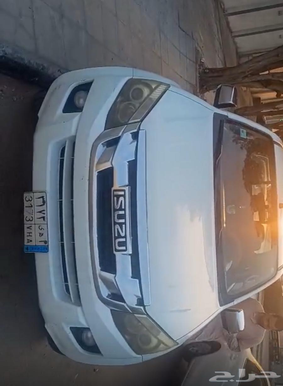 Isuzu DMAX بيع عاجل نظيفه64515639760899110
