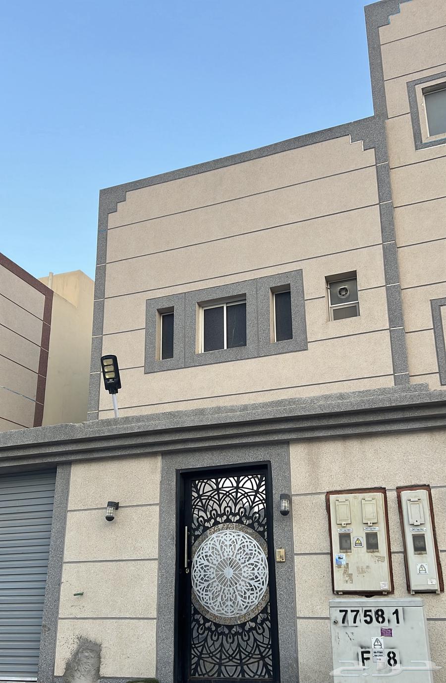 Floor for sale, area 250 square meters63613869154178113