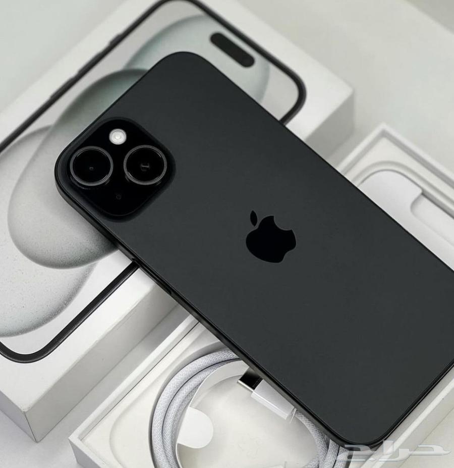 iPhone 1564369542684802110