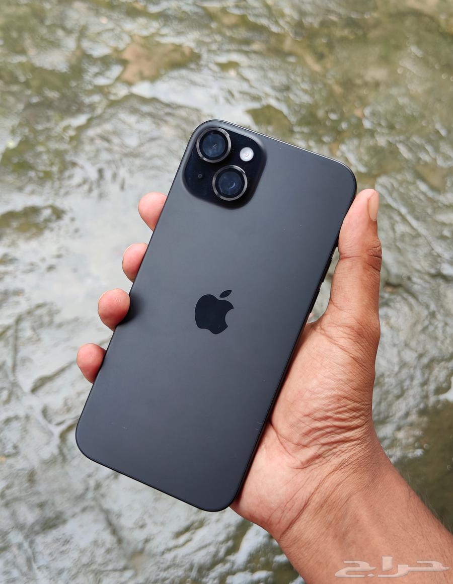 iPhone 1564369542684802111