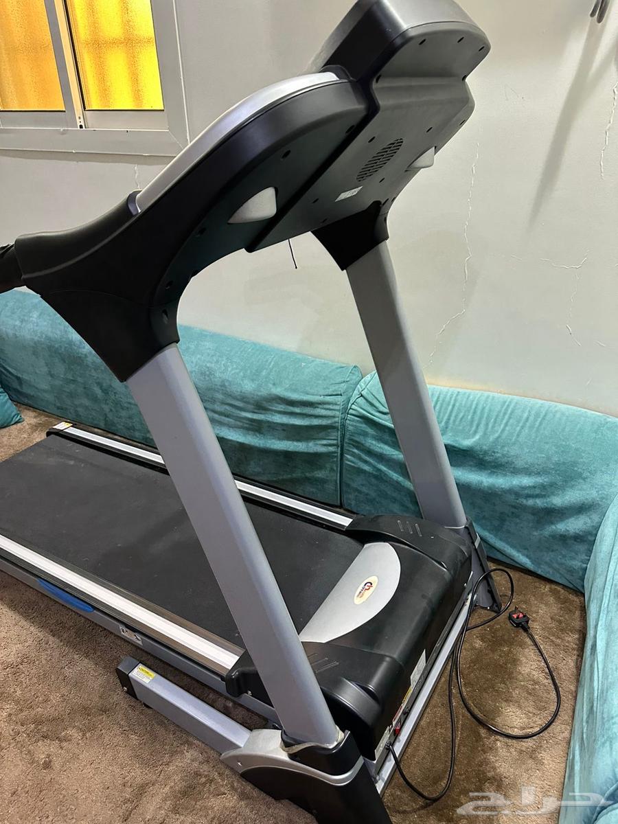 سير رياضي نظيف جدا64373448098691112