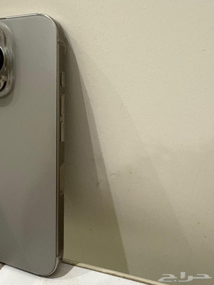 ايفون 16 برو نظيف استخدام كم شهر فقط64363472845185114