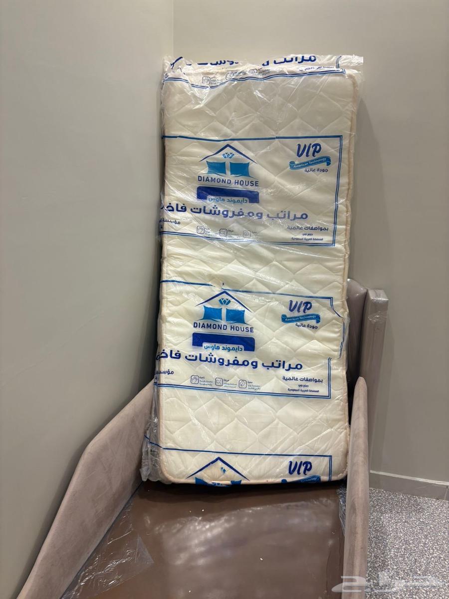 سرير أطفال جديد استخدام بسيط البيع مستعجل64363532287490112