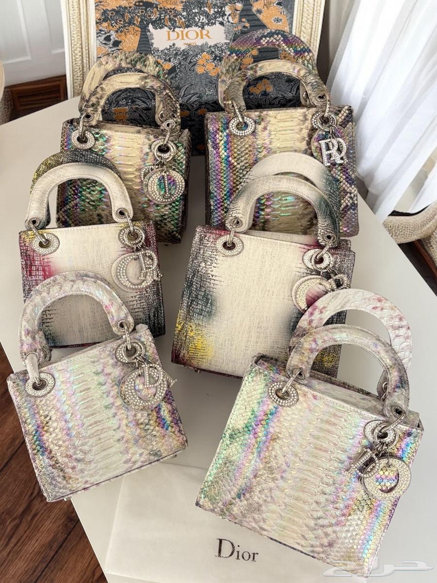 ماركات عالميه شنط لجميع مناطق المملكه64368571972483111