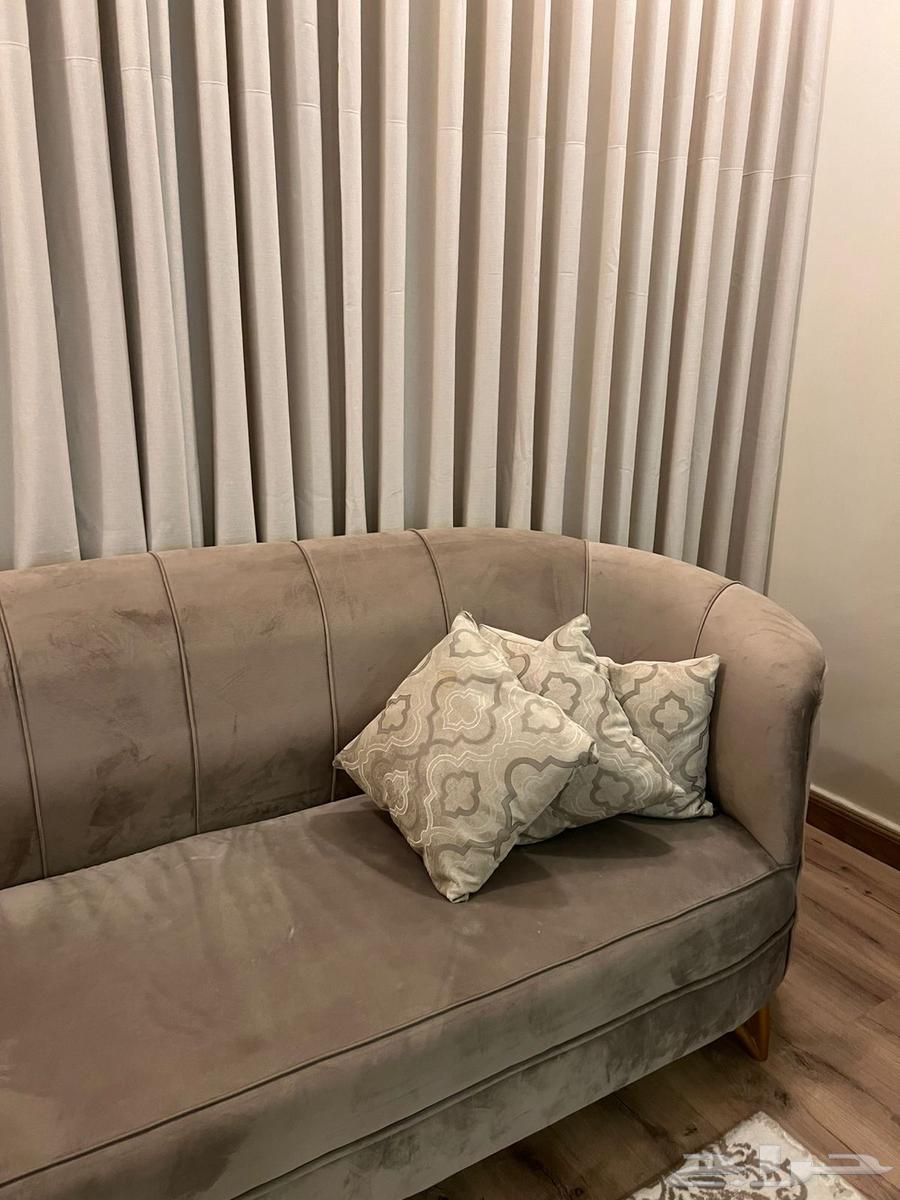 Sofa with tables64372579908994114