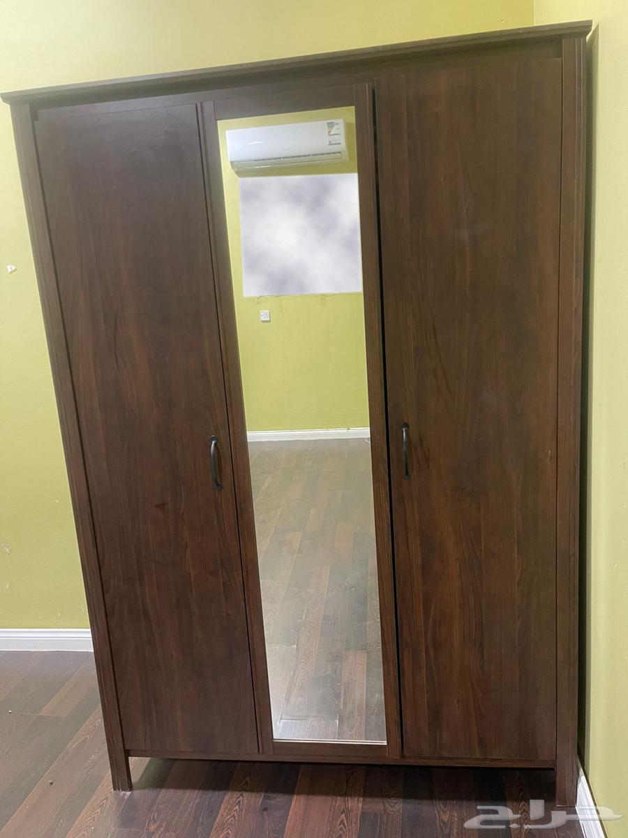 دولاب تسريحة 2 كمدينا . ايكيا . خشبي غامق . شبه ممتاز64364439987203111