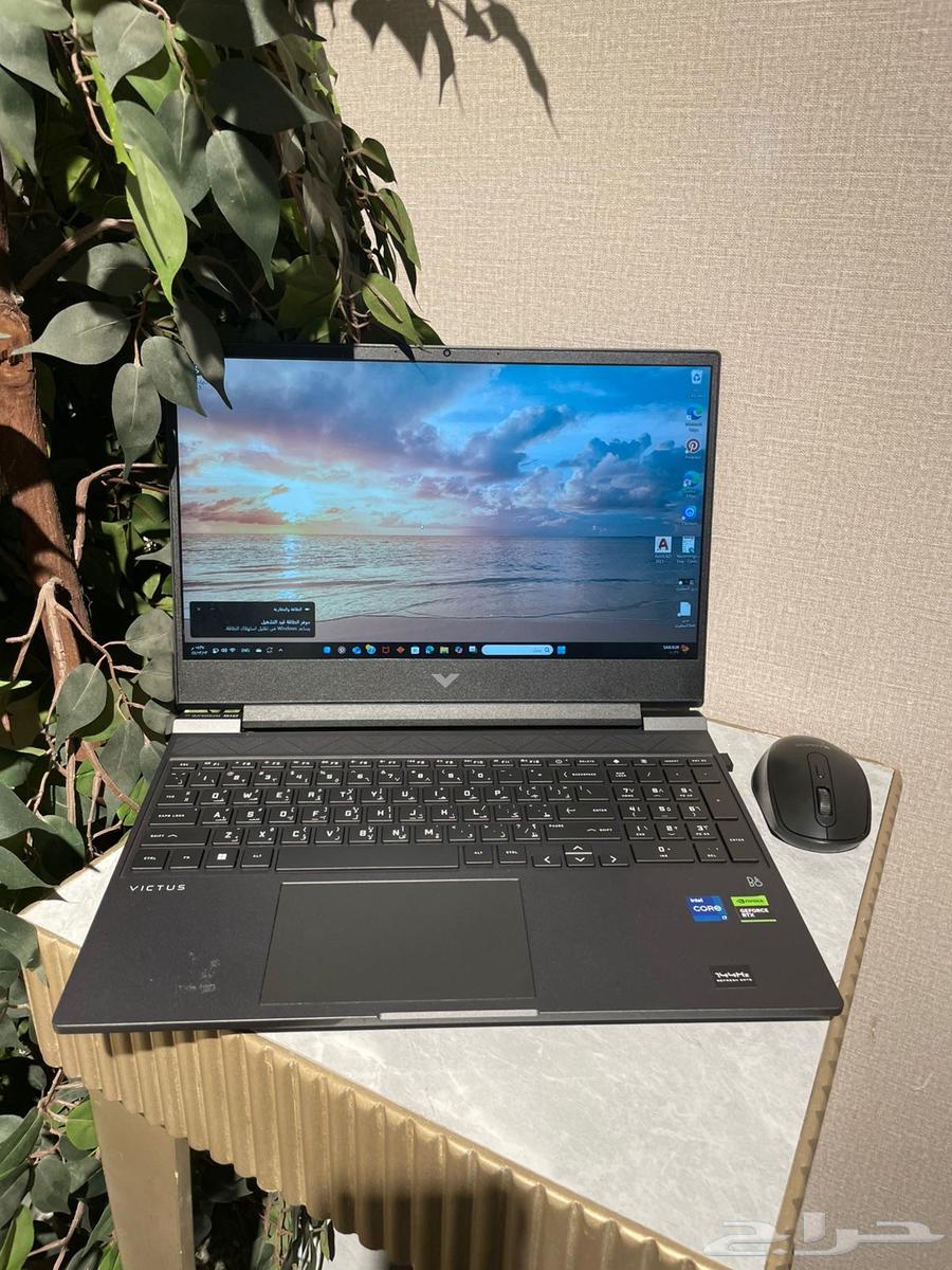 لابتوب64369396546306112