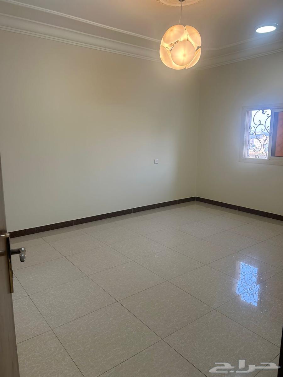 شقة عوائل للإيجار السنوي63613869284866114