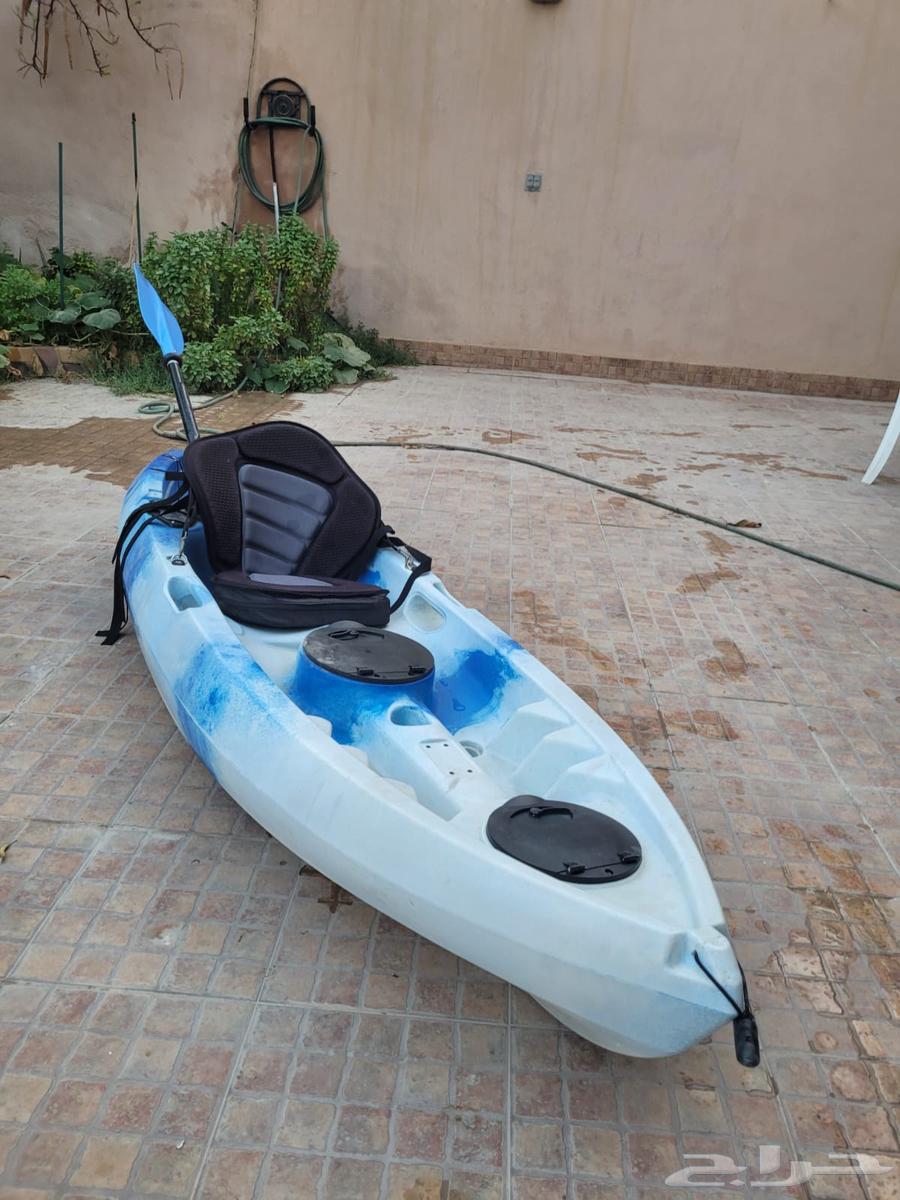 قارب صغير للبيع مع مجداف واح kayak64373462768771113