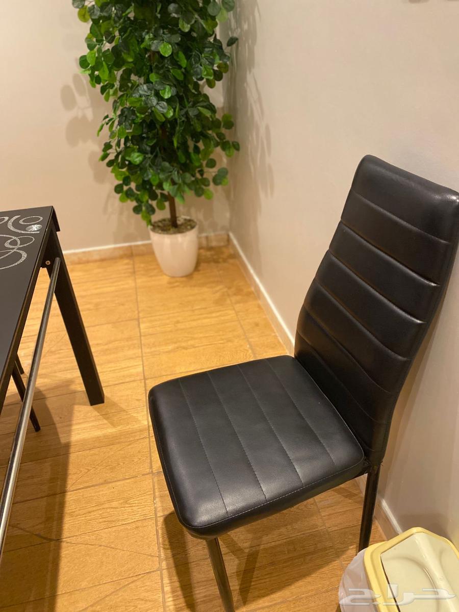 Dining table64374803031810111