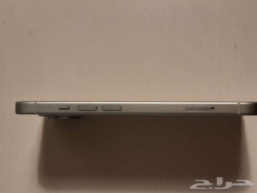 ايفون 15 ابيض64369732998145112