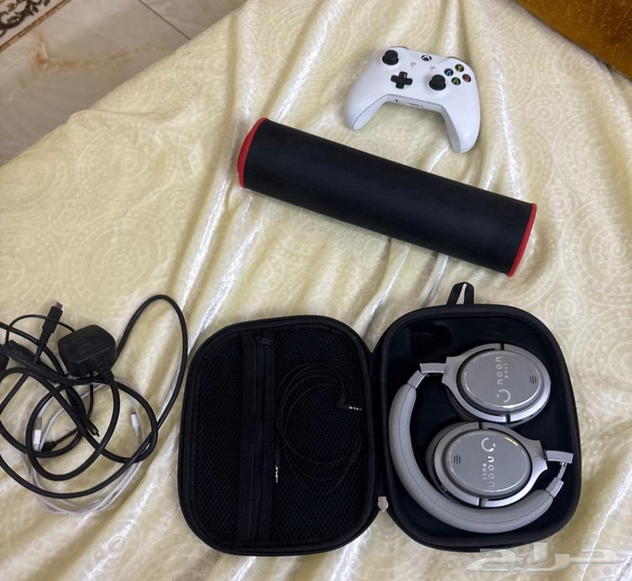 Clean and the mouse pad is 300 800 and the hand without cover and it works64371847390338110