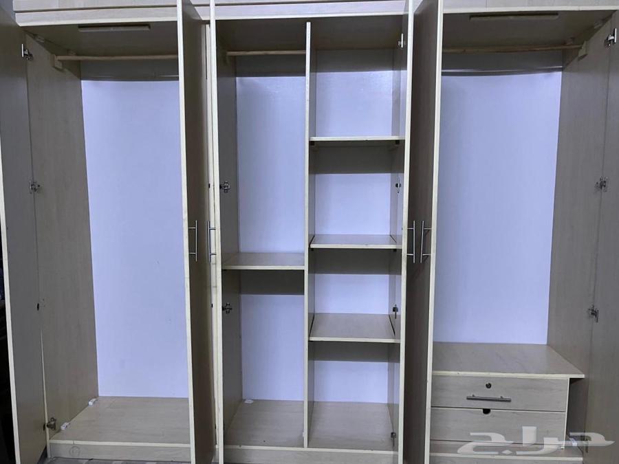 For sale, semi-new wooden cabinet, no defects64369323578755111