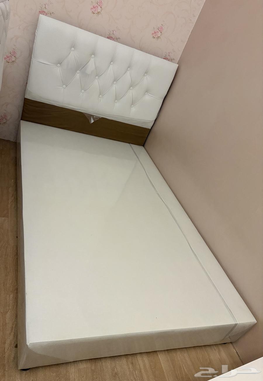 للبيع قاعدة سرير64370554736642110