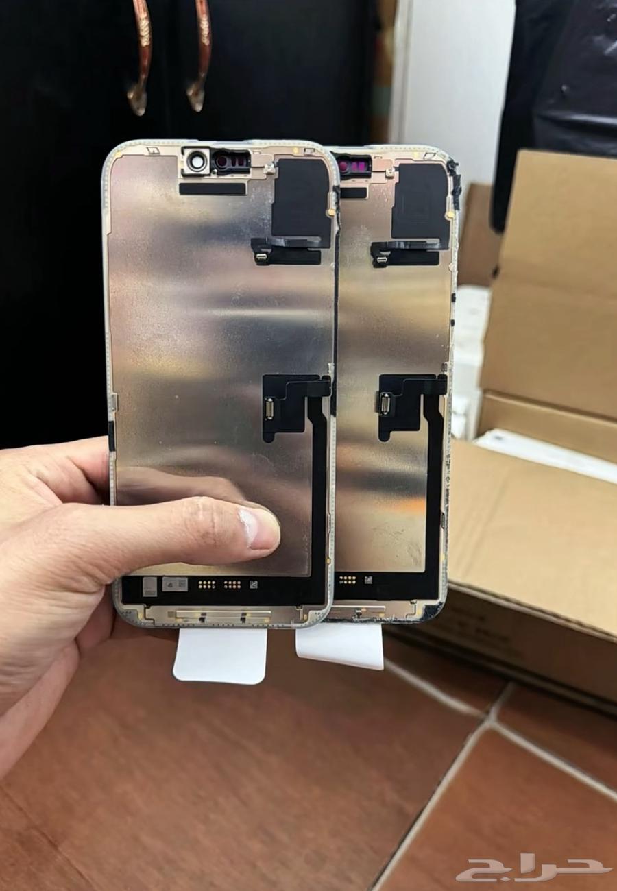 iPhone, iPad, and Apple Watch Screen Refurbishment64368266806531113