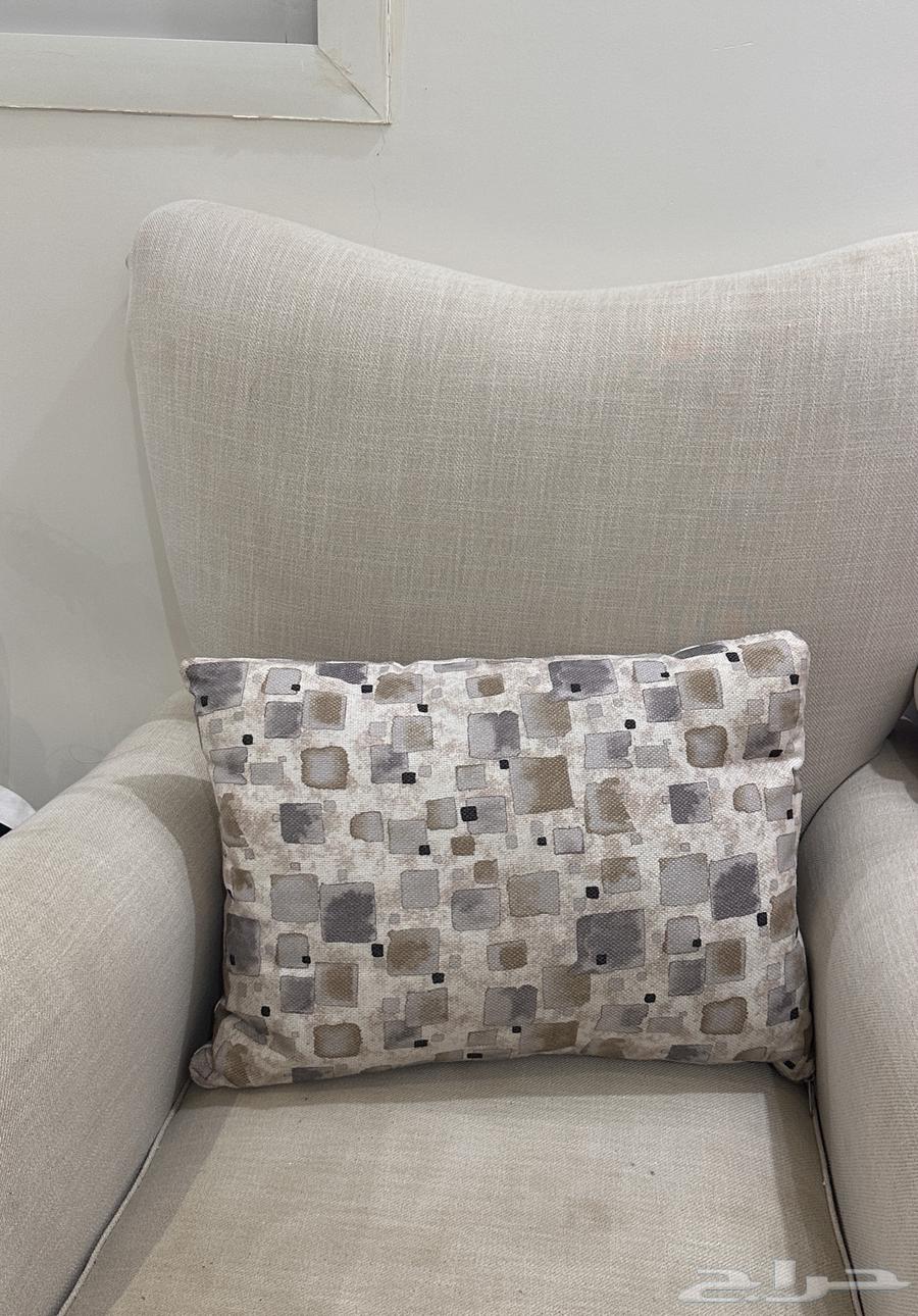 كنب64371379638147111