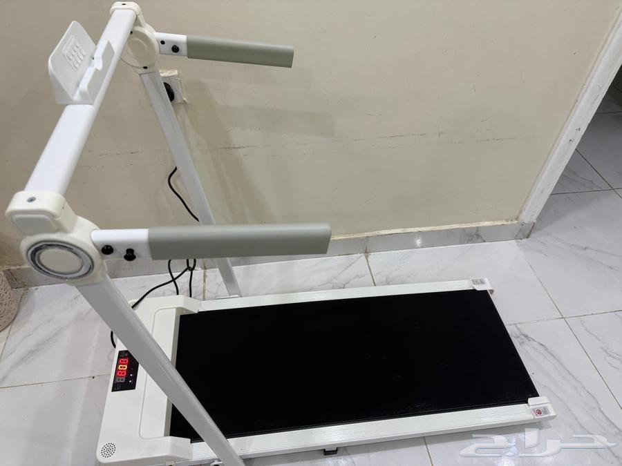 Walk on a new treadmill, same image shown64371162270851110