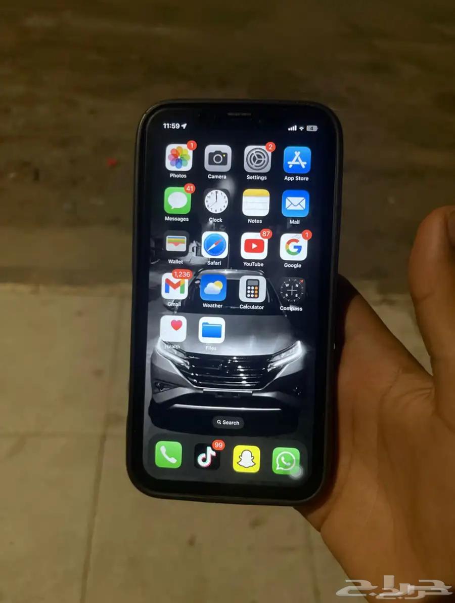 iPhone XR64364595855490112