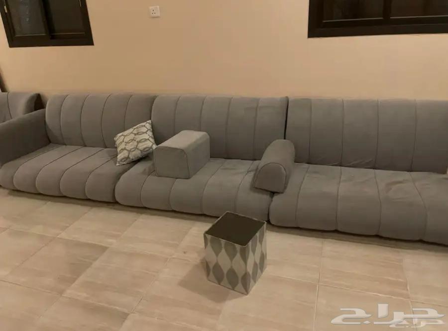 كنب ارضي رمادي64365011043843112