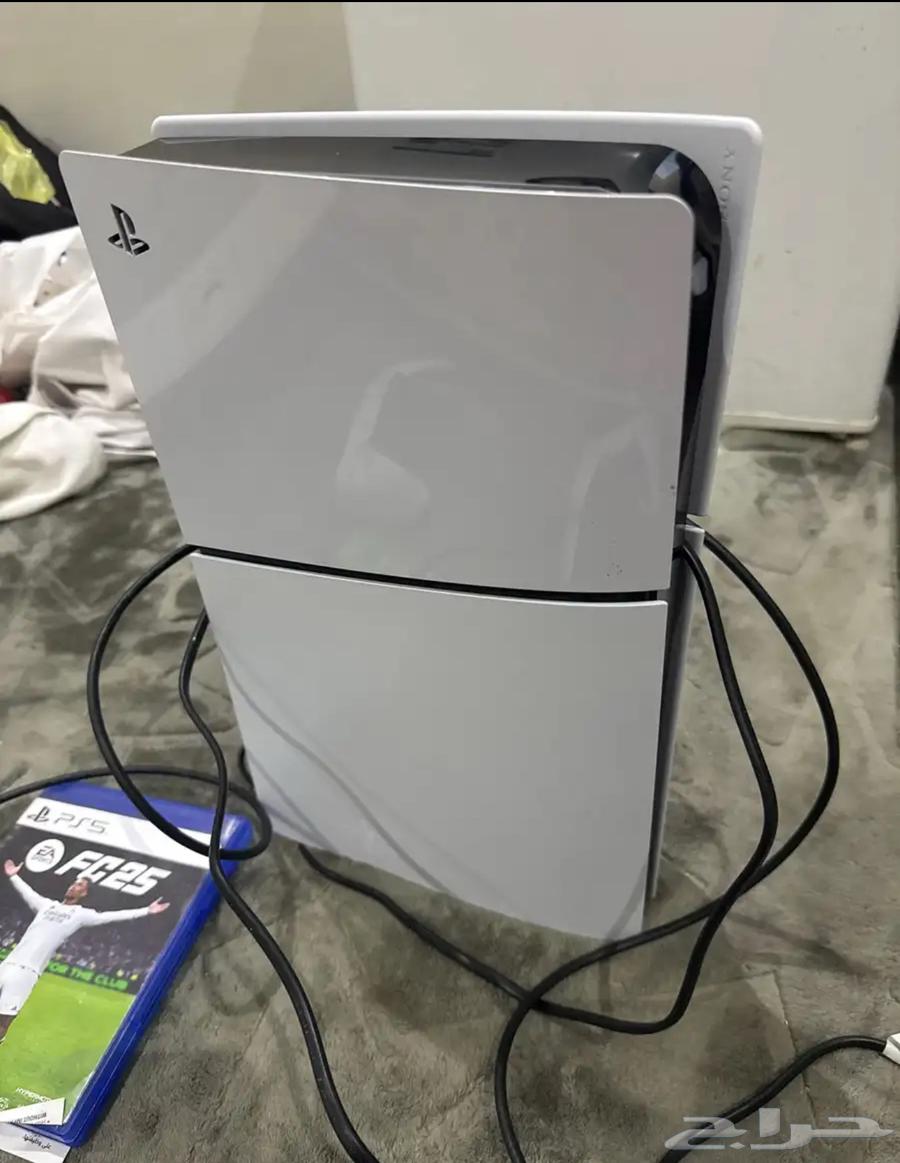 سوني فايف نضيف استخدتم شهرين بس ليجي الى الصامل ومعاه يدين64375528110851111