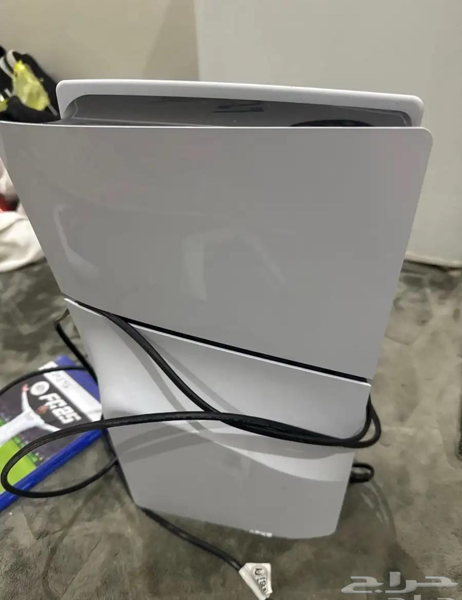 سوني فايف نضيف استخدتم شهرين بس ليجي الى الصامل ومعاه يدين64375528110851110