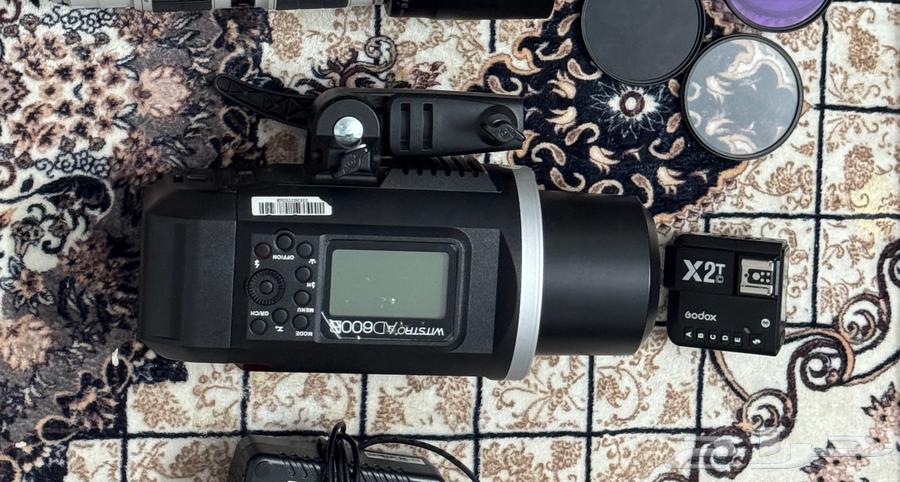 للبيع فلاش 600 لاسلكي شبة الجديد64366278180227110