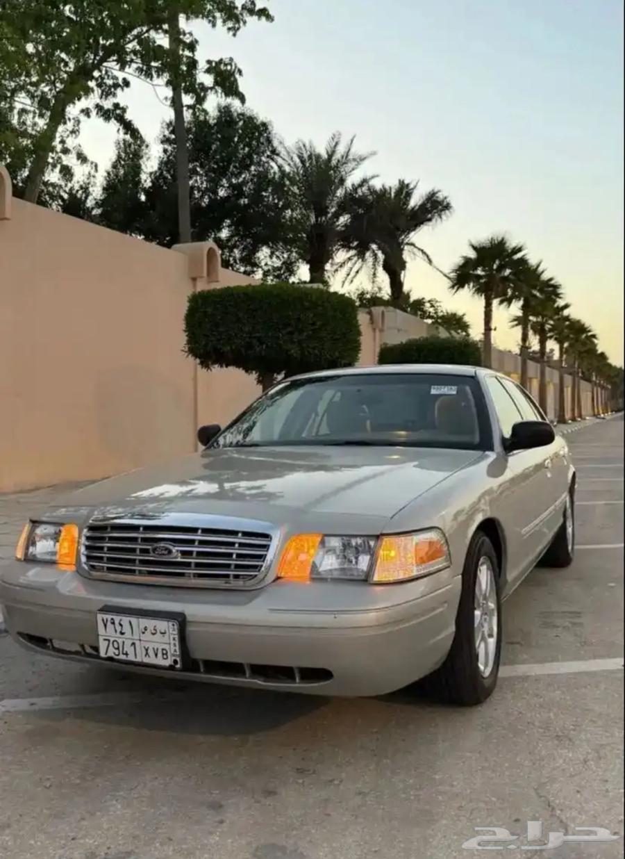 فورد كراون فكتوريا 2012 ممشى قليل64510380592003112