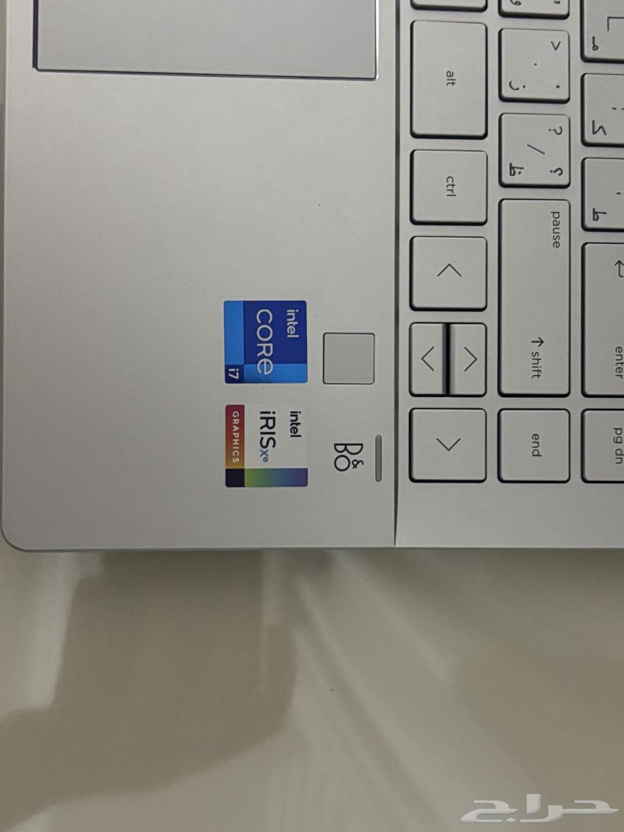 لابتوب استخدام نضيف تقدر تقول انه جديد64367158327811111