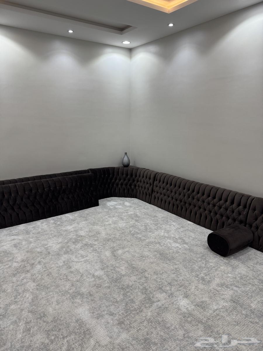 مساند ظهر خشب 8 قطع في المهدية64368354333697110