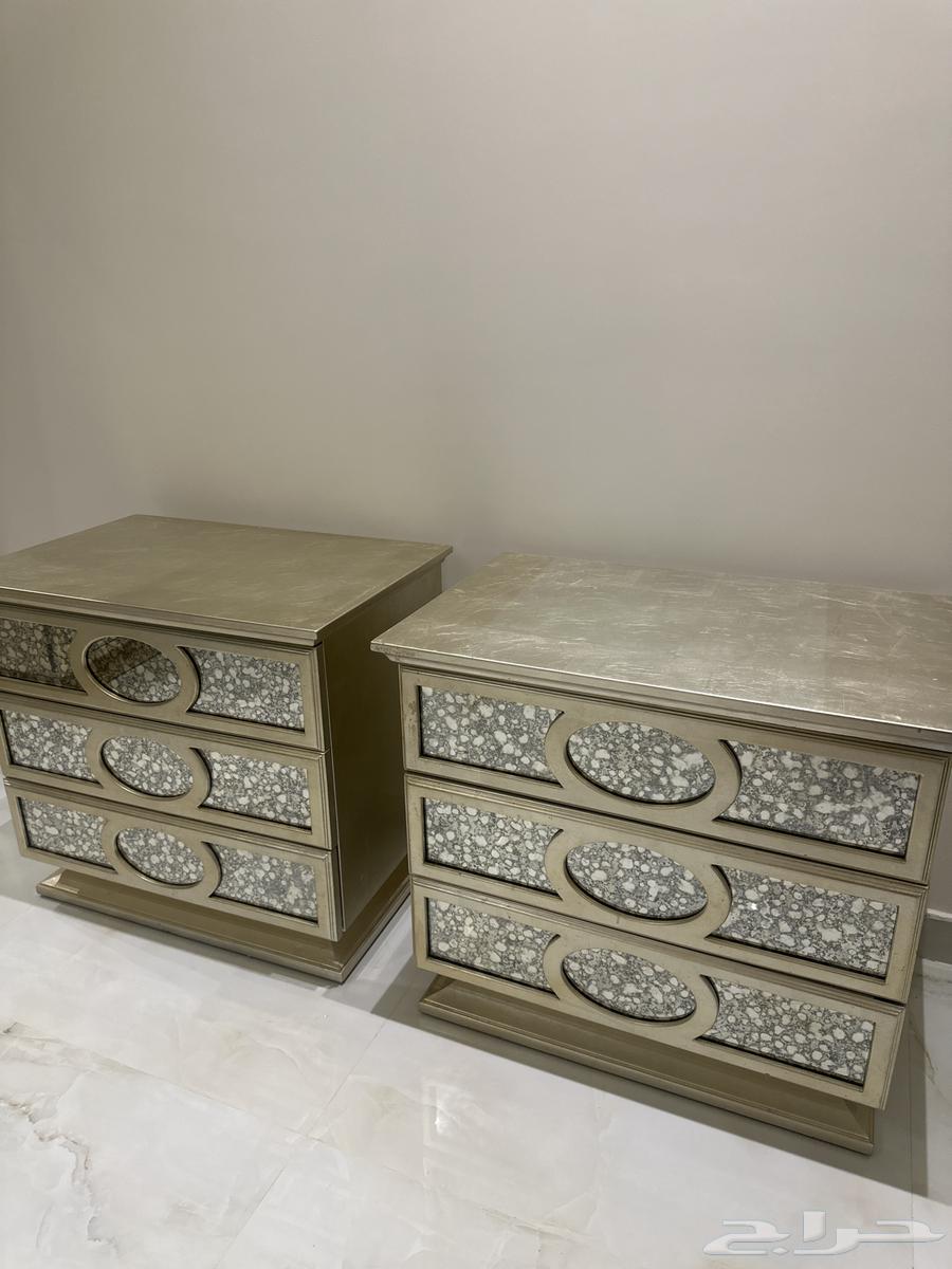 غرفة نوم فاخره بمرايا معتقه64374671309315110