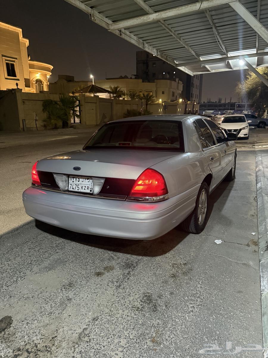 فورد فكتوريا 2011 ذهبي64513214192002112