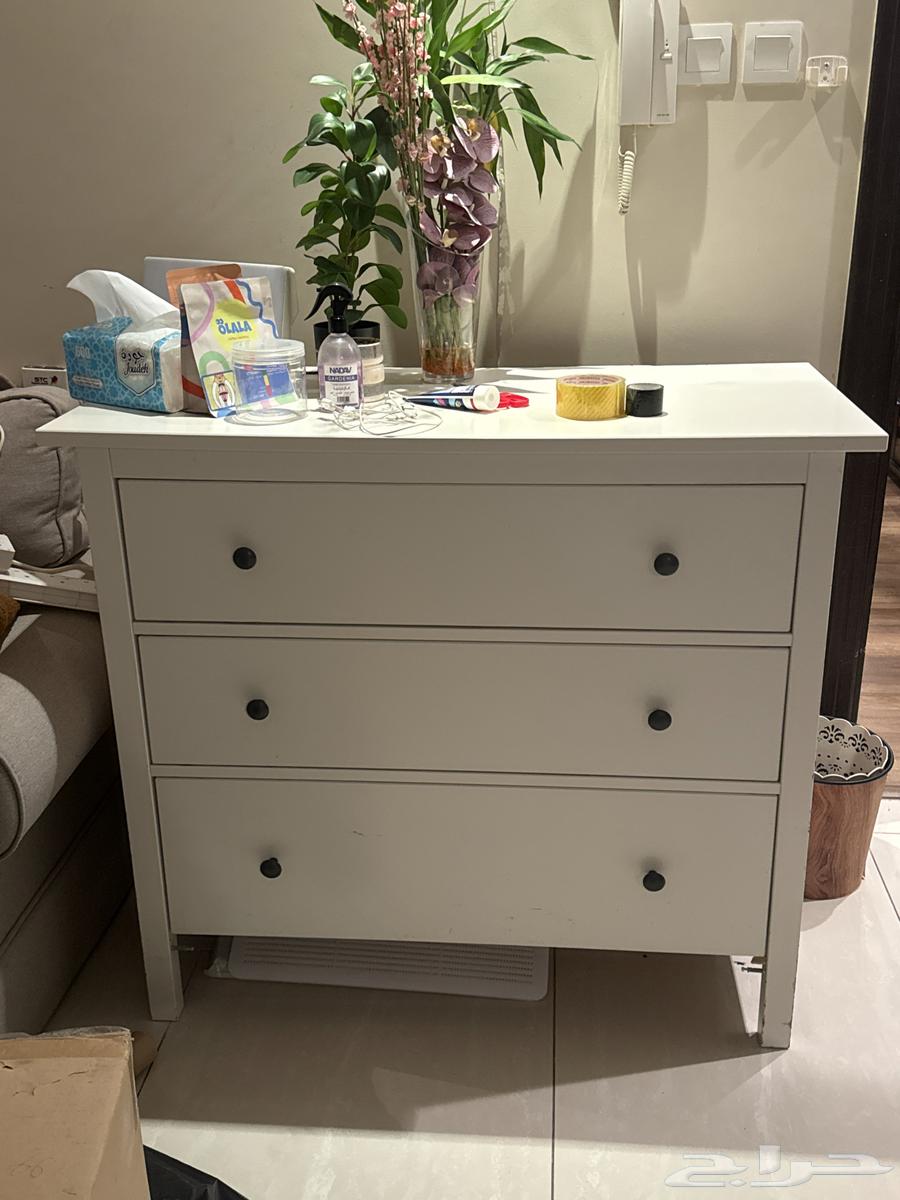 اثاث للبيع   غرفه دولاب بالتسريحة   طاولات زي ماموجود64372565226627114